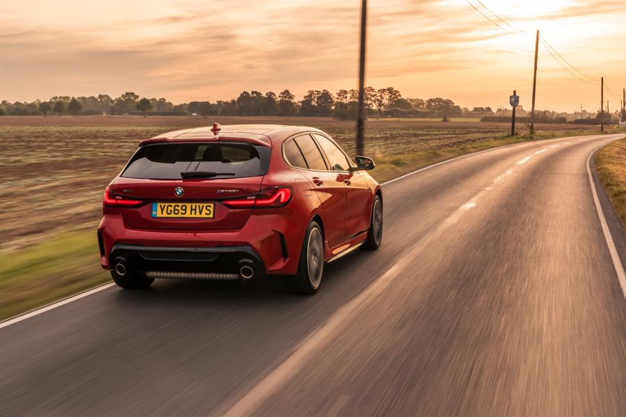  BMW M135i xDrive (F40) 2019 года  (UK) (фото 34 из 50)